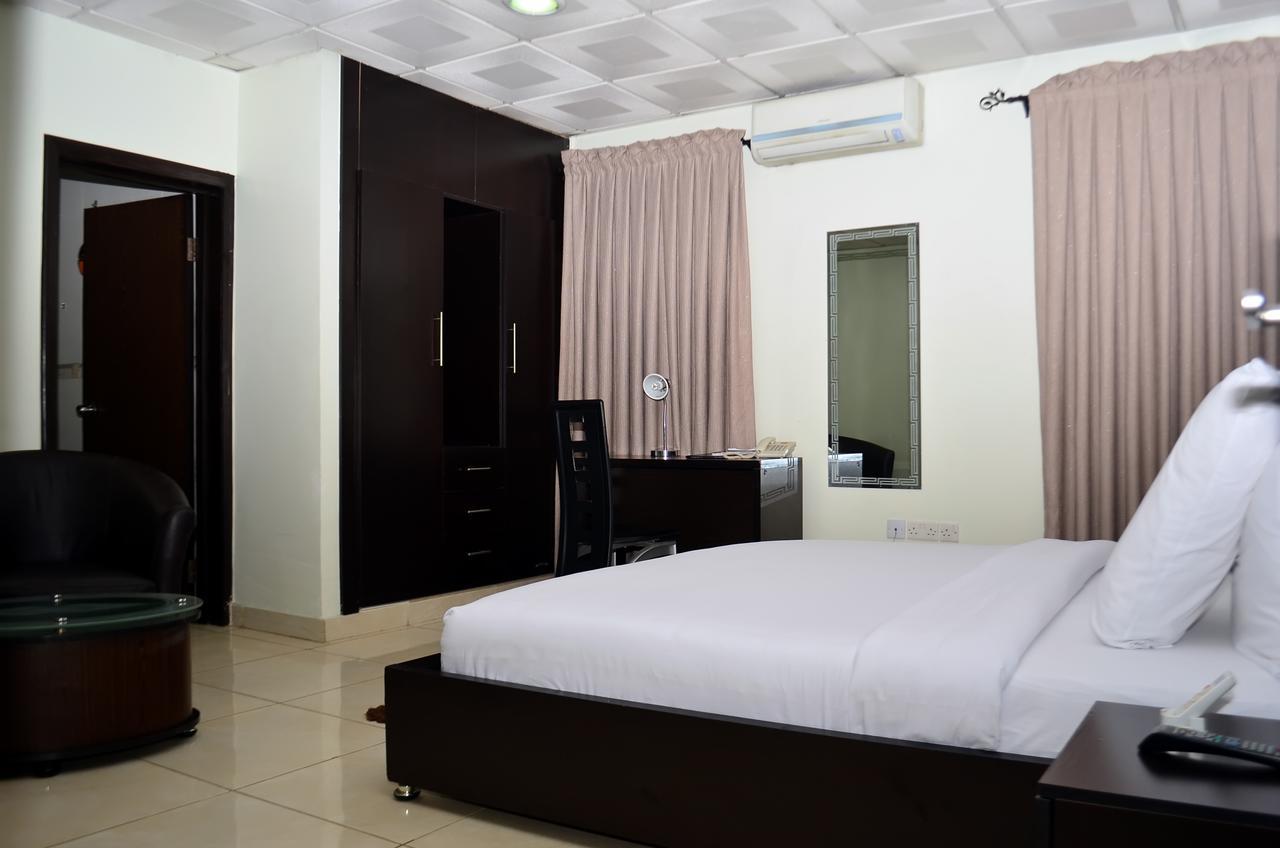 De Rigg Place - Alaka Estate, Surulere Lagos Zewnętrze zdjęcie